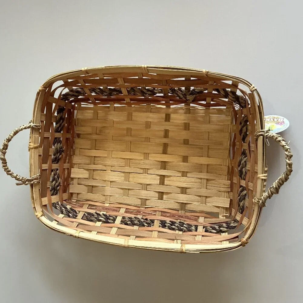 WICKER WOVEN GIFT BASKET LIGHTWEIGHT